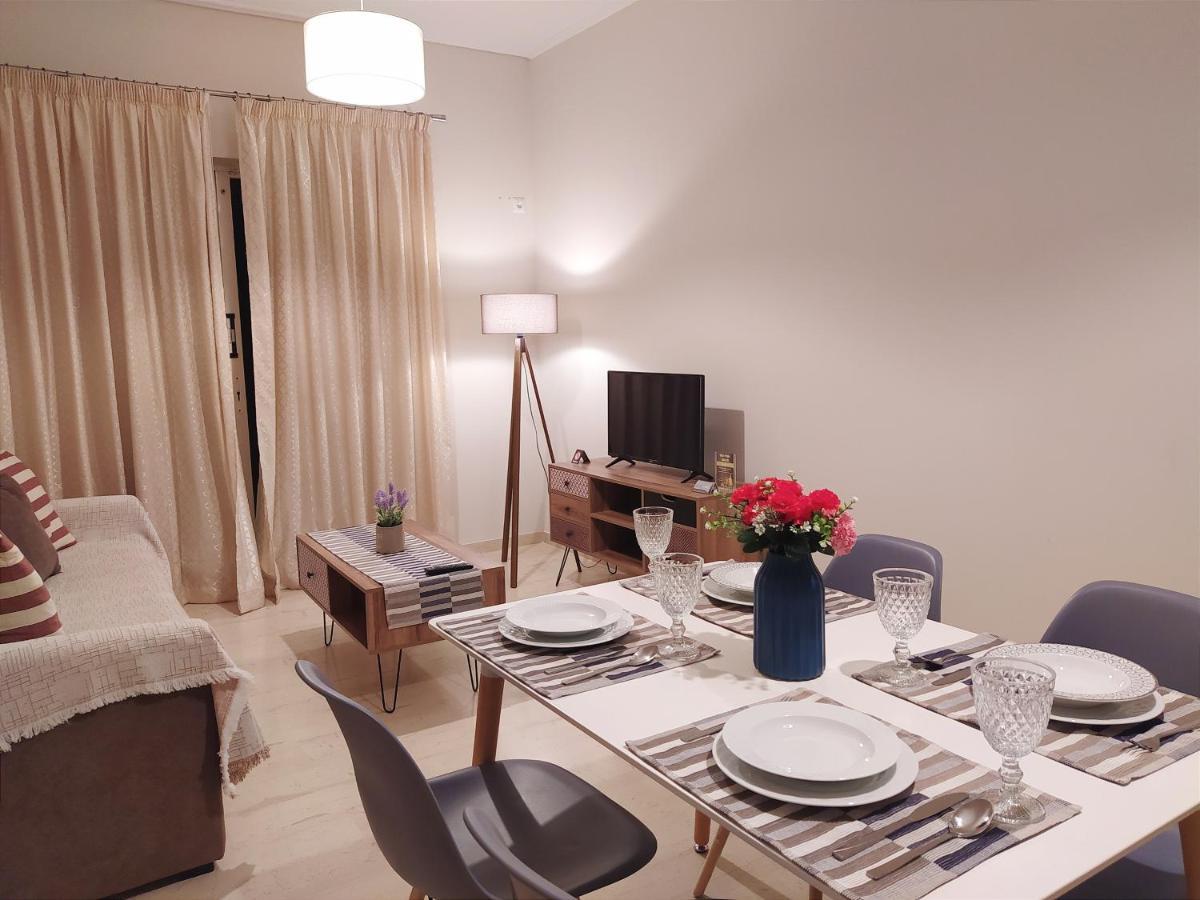 Blue Yard Apartments Kalamata Exterior photo