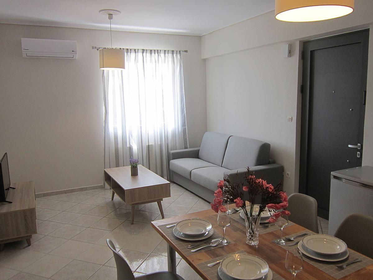 Blue Yard Apartments Kalamata Exterior photo